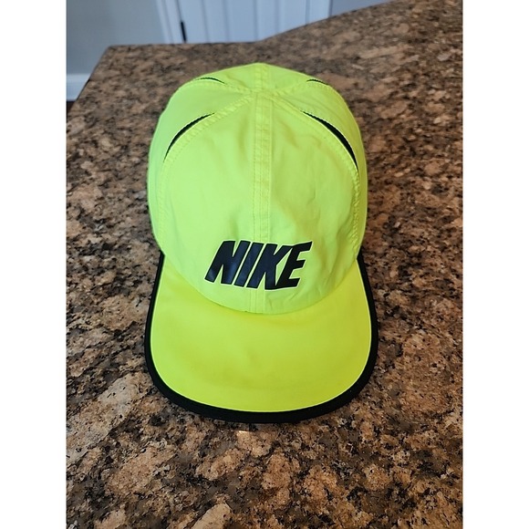 Vintage NIKE Featherlight Dri-Fit Running Cycle Cap - Volt Lime Green - Rare - Picture 1 of 6